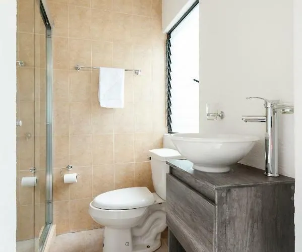 Cuarto Privado Lomas 3*